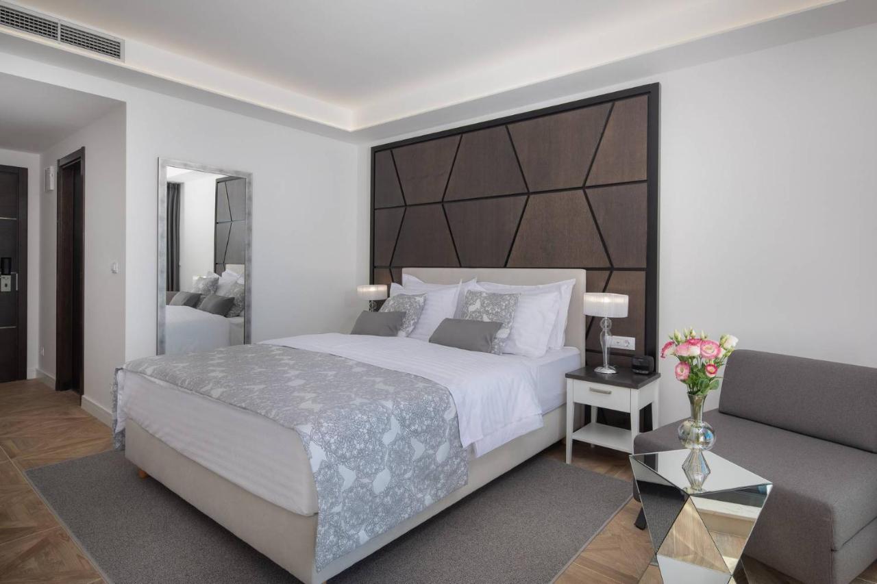 Ellure Luxury Suites สปลิท ภายนอก รูปภาพ