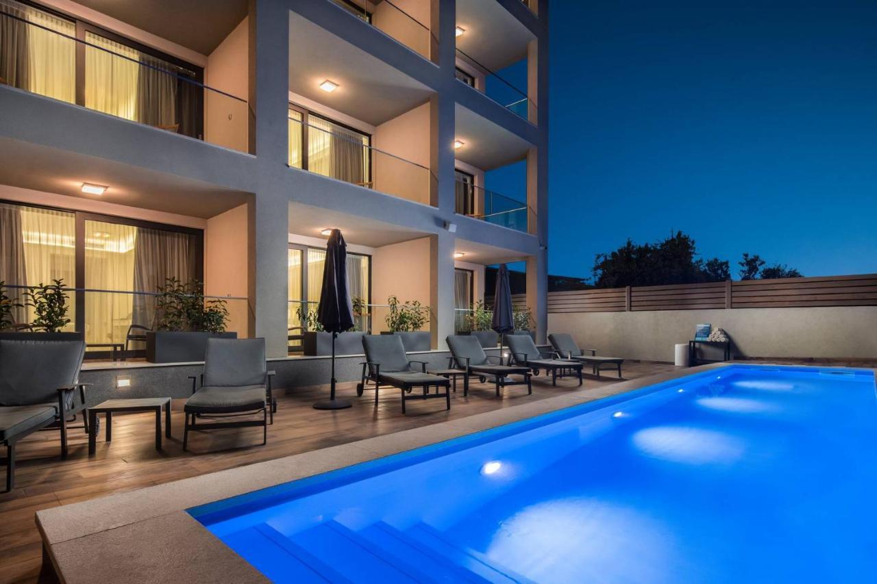 Ellure Luxury Suites สปลิท ภายนอก รูปภาพ