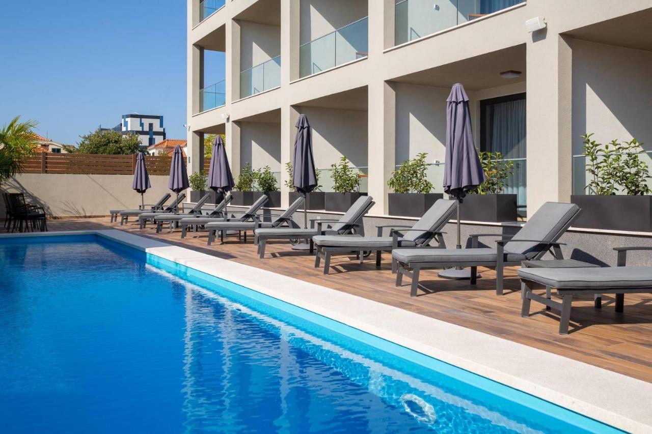 Ellure Luxury Suites สปลิท ภายนอก รูปภาพ