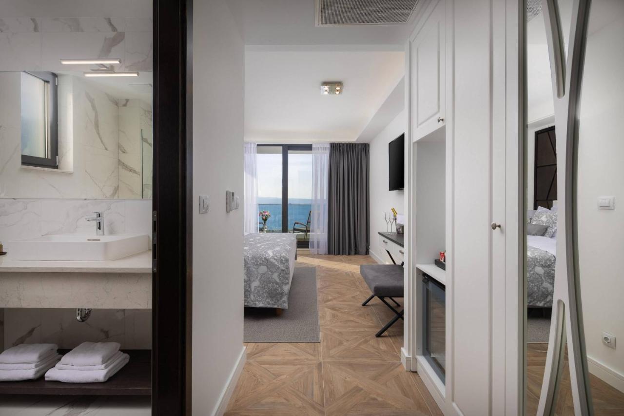 Ellure Luxury Suites สปลิท ภายนอก รูปภาพ