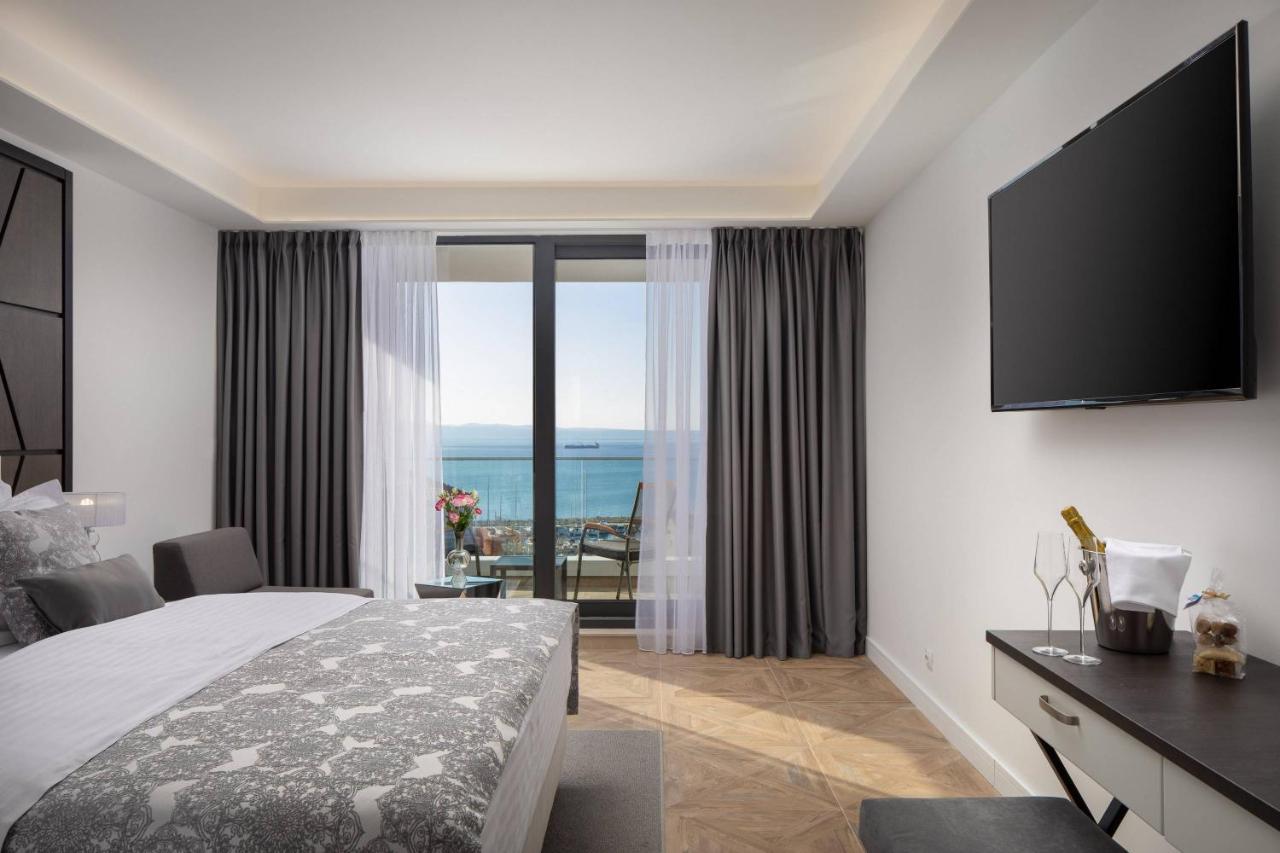 Ellure Luxury Suites สปลิท ภายนอก รูปภาพ