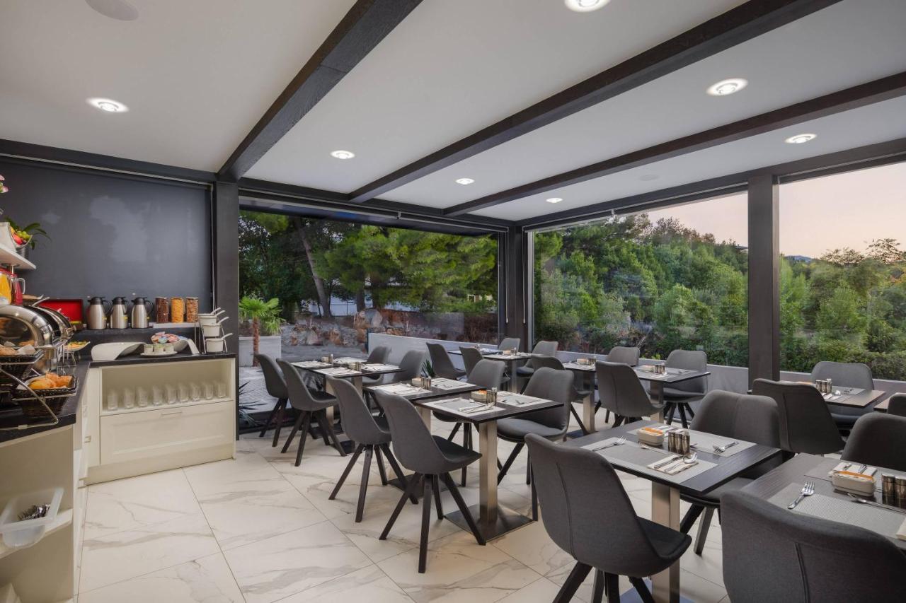 Ellure Luxury Suites สปลิท ภายนอก รูปภาพ